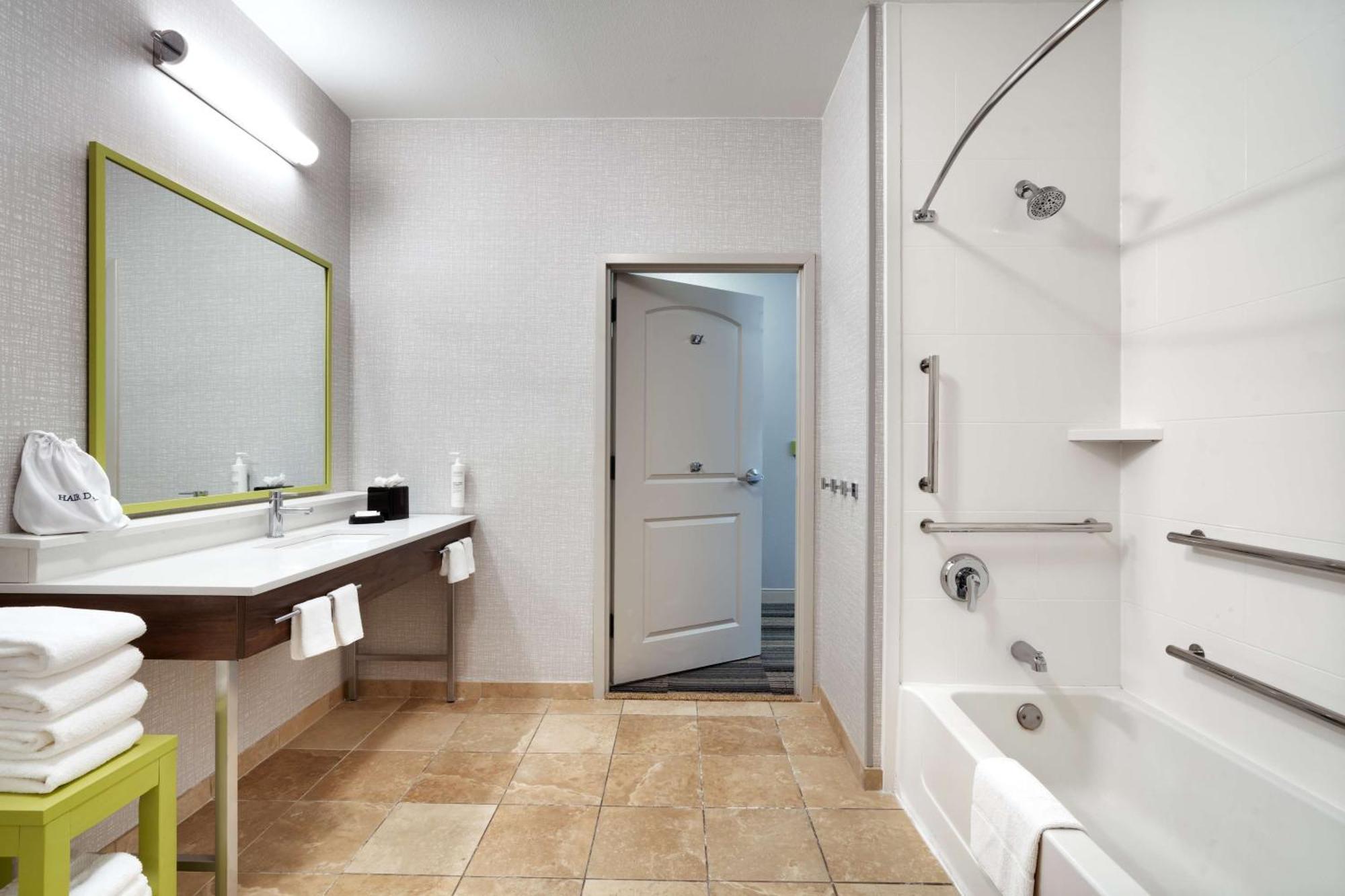 Hampton Inn & Suites Ft Worth-Берлесон Екстер'єр фото